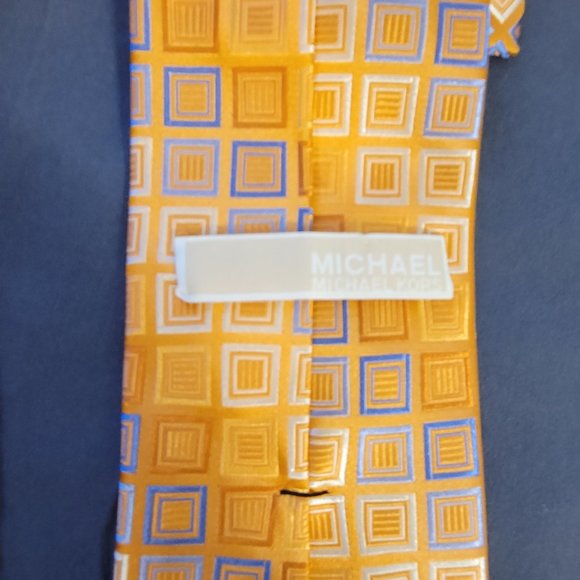 MICHAEL KORS MENS SILK ORANGE TIE - Picture 6 of 6